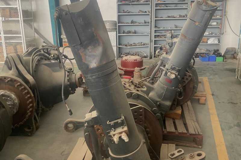 OmecoHub - Immagine KOMATSU RICAMBI VARI